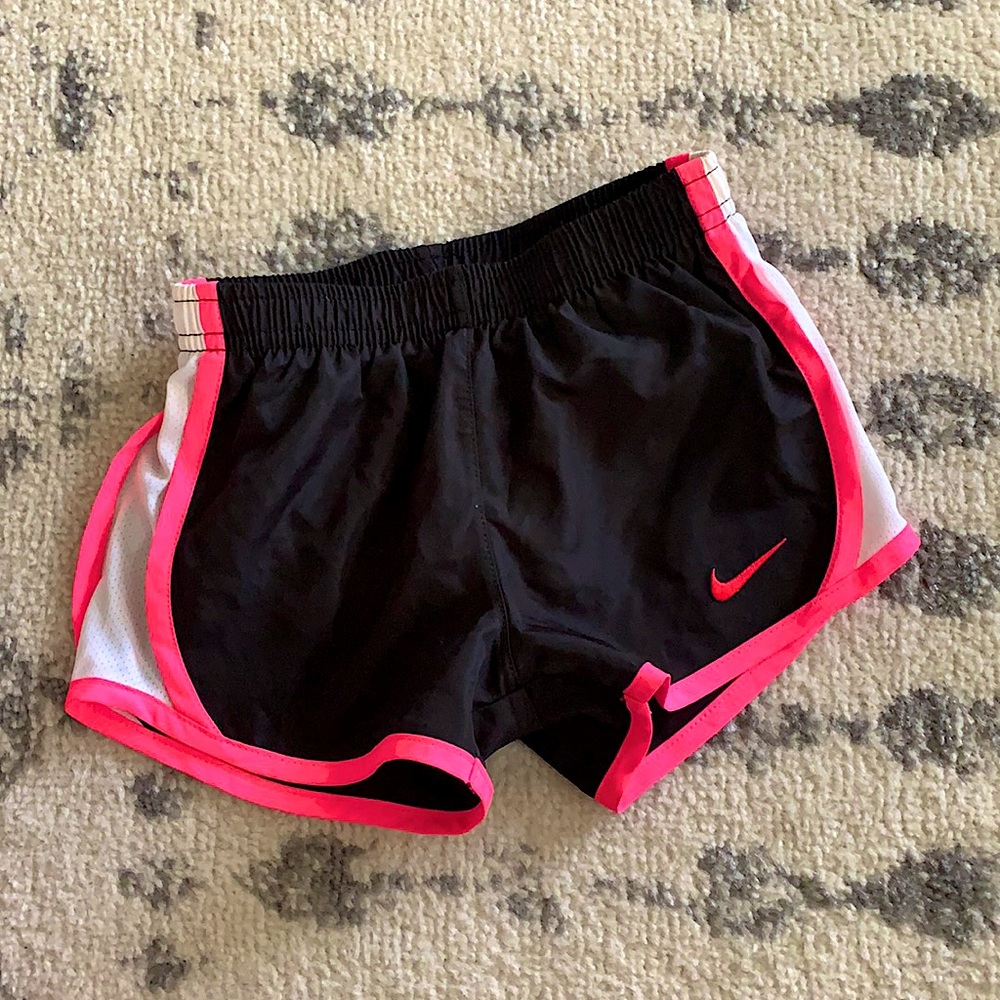 Girls dri-fit Nike black shorts 3T